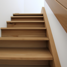 Escalier en Bois : Alliance Parfaite entre Tradition et Modernité pour un Intérieur Accueillant Noyon